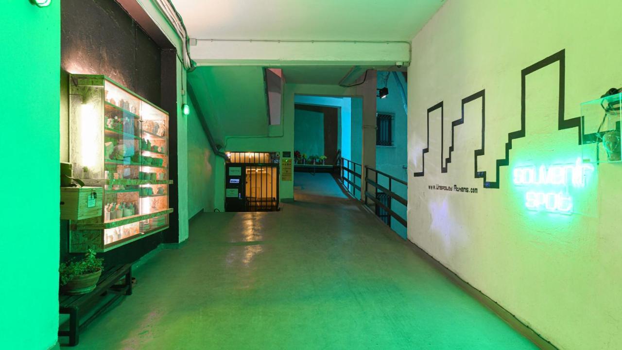 Monastiraki Factory Citycenter- Unspoiled Athens Apartments מראה חיצוני תמונה