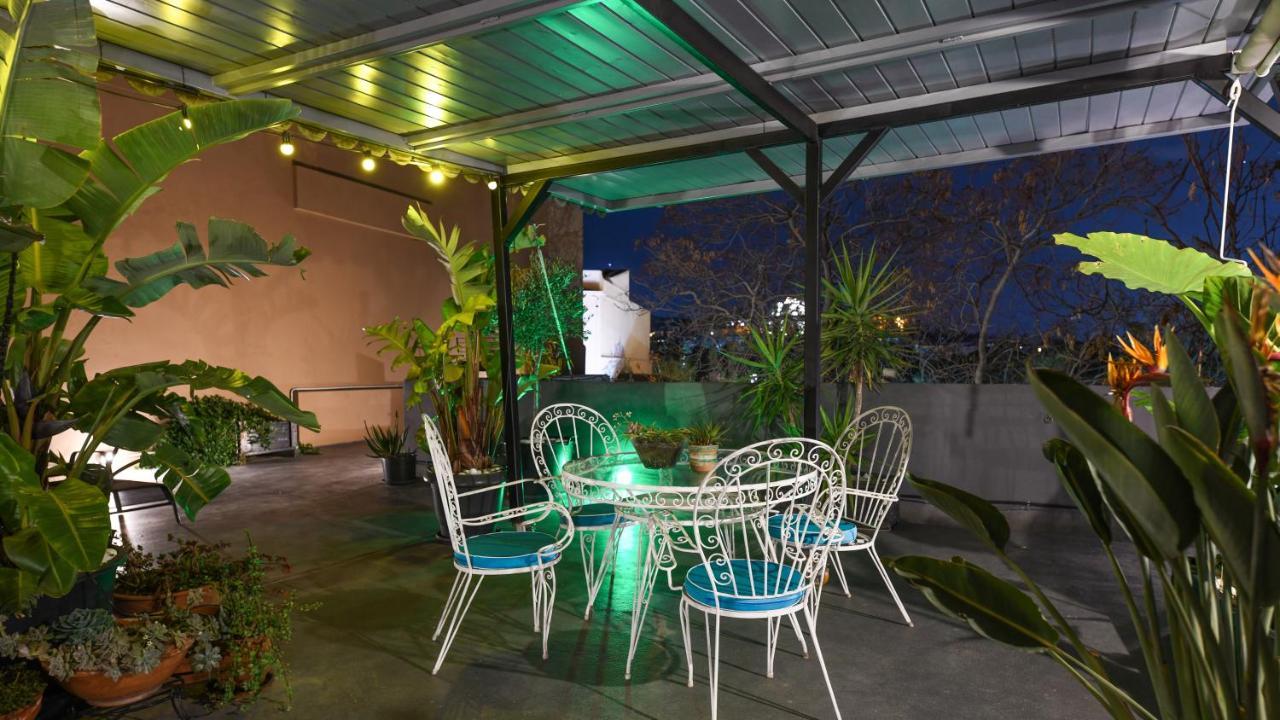 Monastiraki Factory Citycenter- Unspoiled Athens Apartments מראה חיצוני תמונה