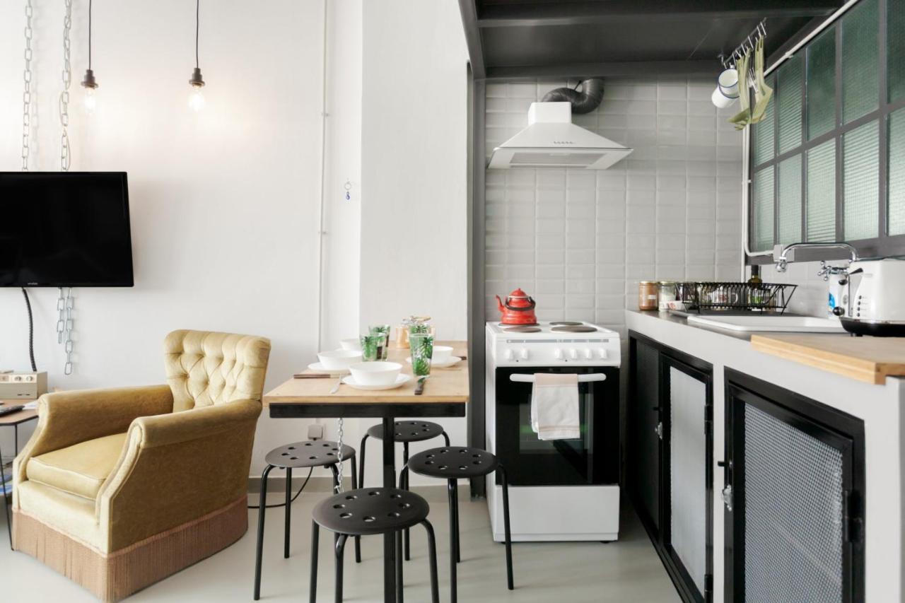 Monastiraki Factory Citycenter- Unspoiled Athens Apartments מראה חיצוני תמונה